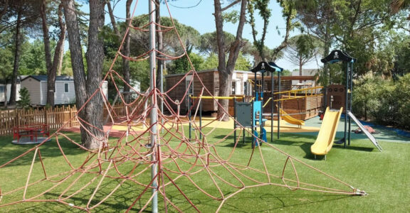 KIDS-CLUB-CAMPING
